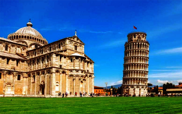 Khám phá kiến trúc kì lạ tháp nghiêng Pisa